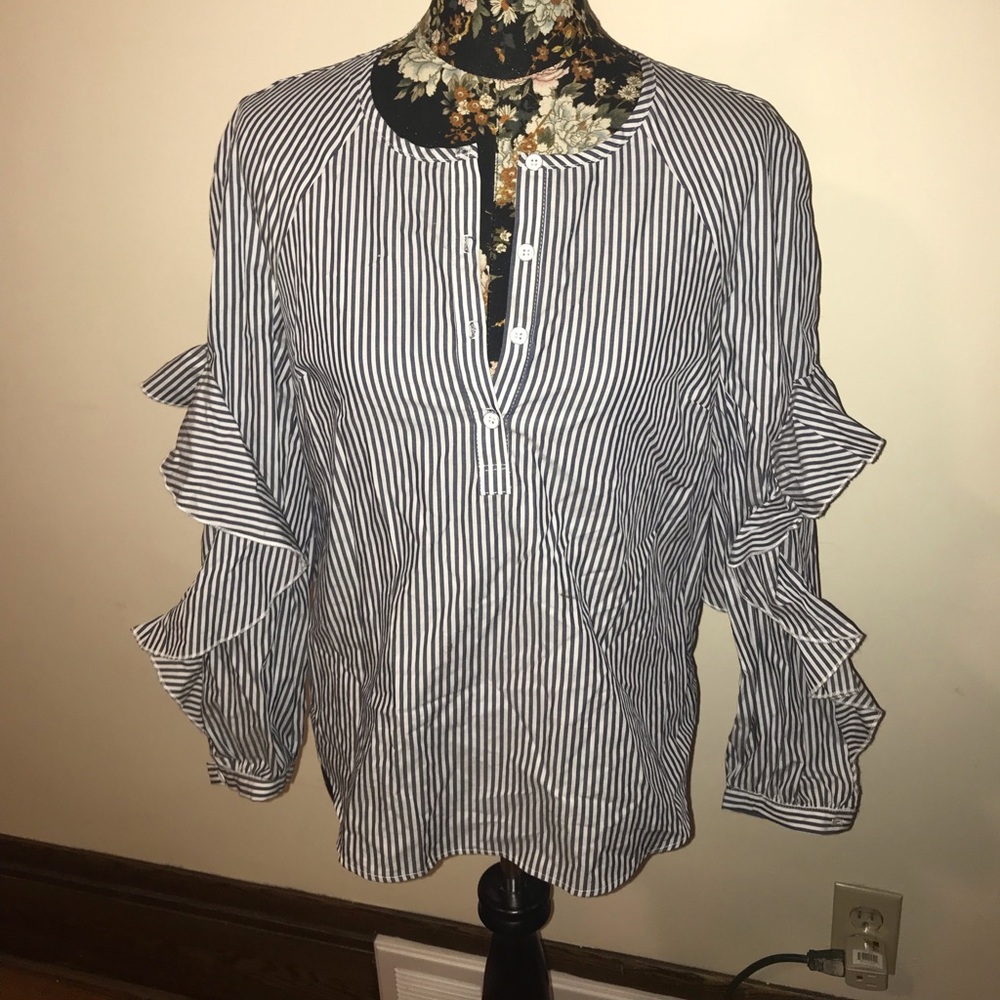 Splendid Striped Ruffle Sleeve Blouse NWOT
